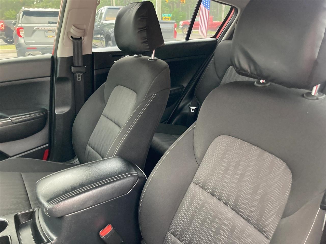 Kia Sportage LX FWD 2020