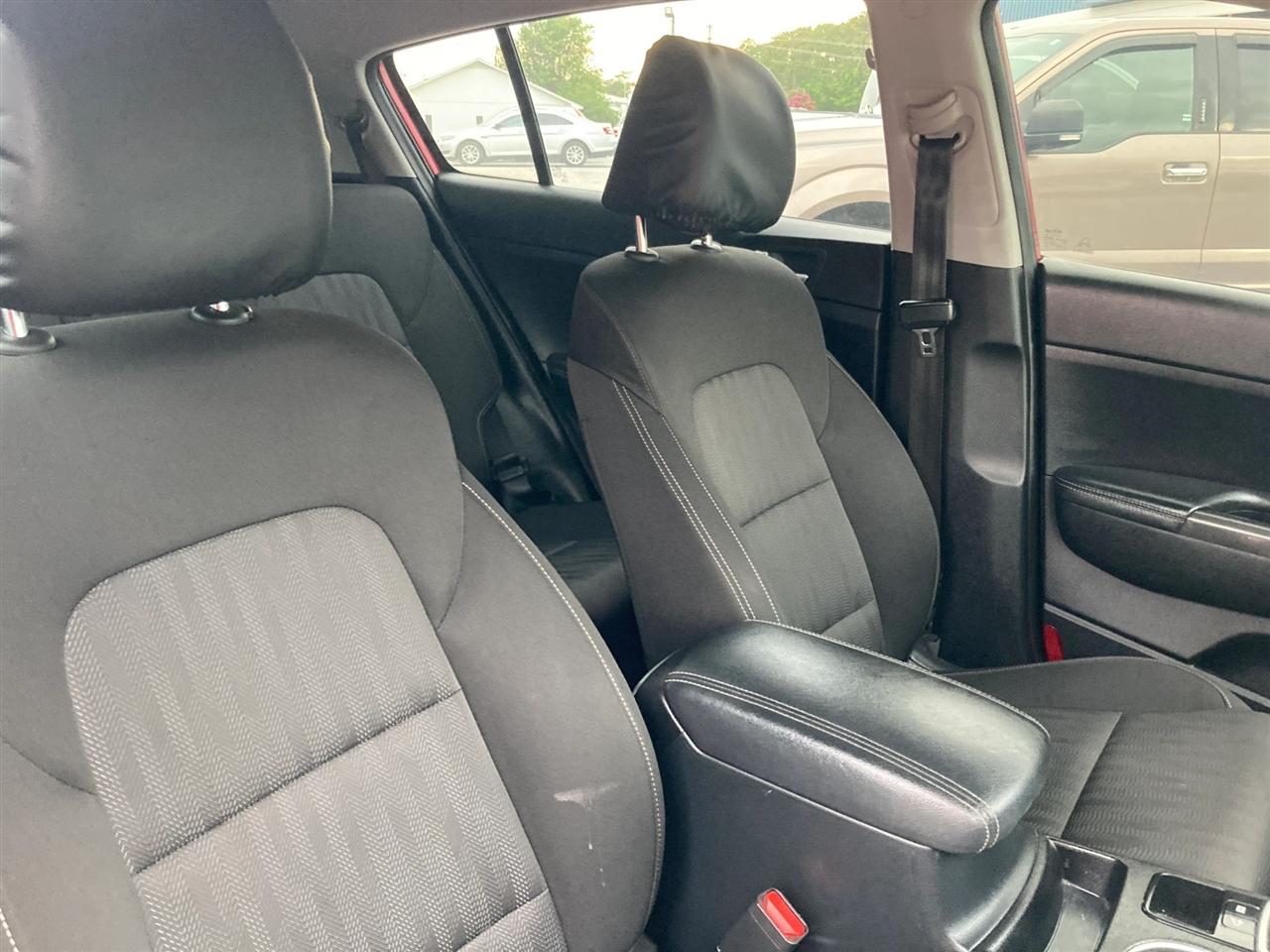 Kia Sportage LX FWD 2020