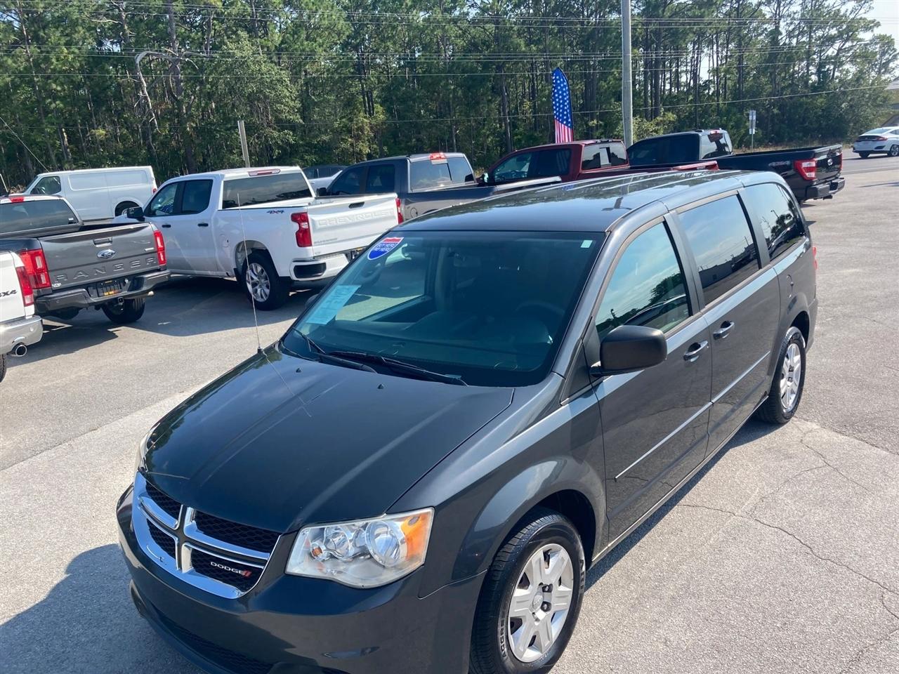 Dodge Grand Caravan SE 2012