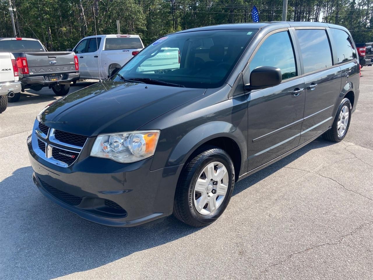 Dodge Grand Caravan SE 2012