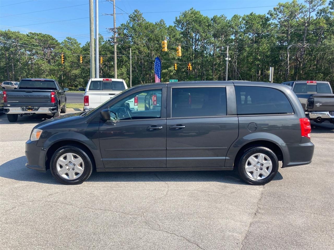Dodge Grand Caravan SE 2012