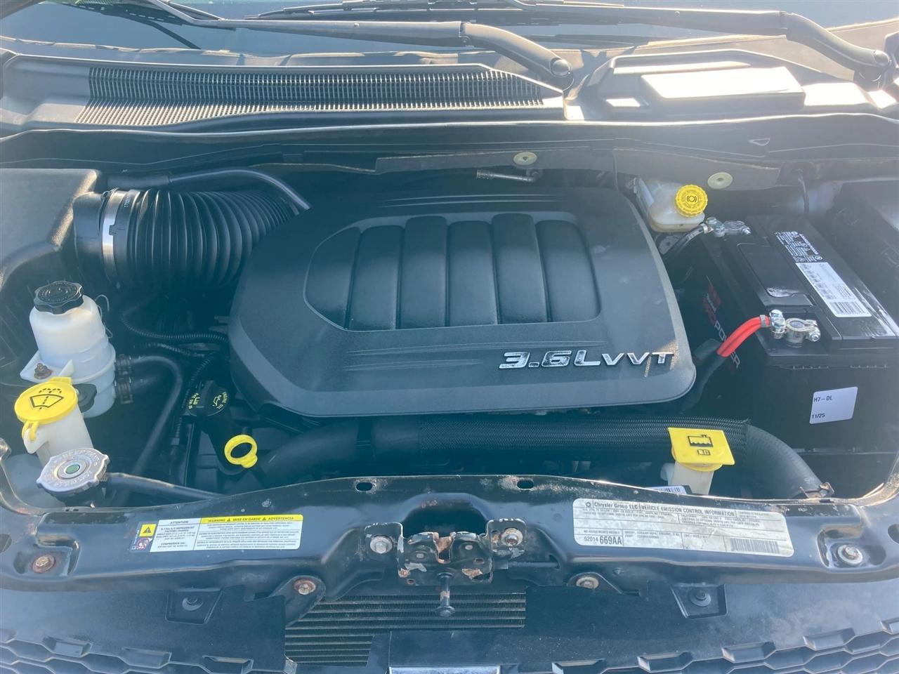 Dodge Grand Caravan SE 2012