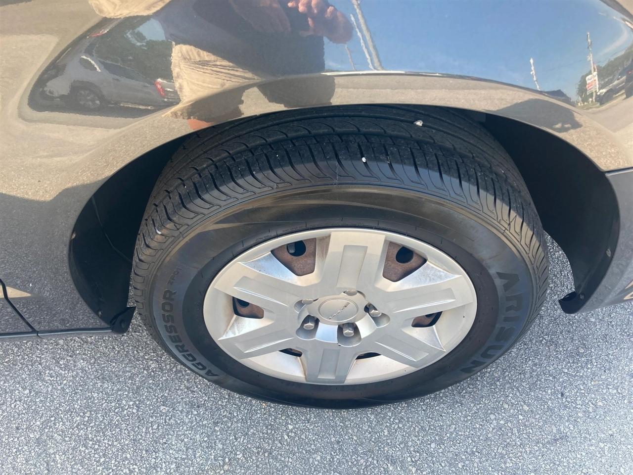 Dodge Grand Caravan SE 2012