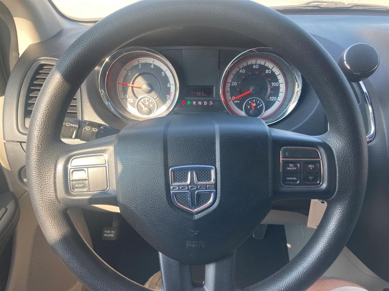 Dodge Grand Caravan SE 2012
