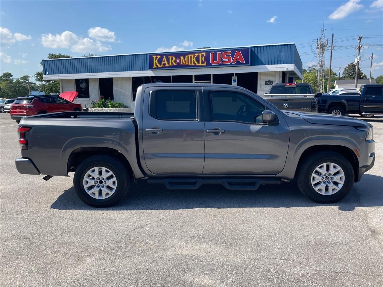 Nissan Frontier SV Crew Cab 4WD 2022