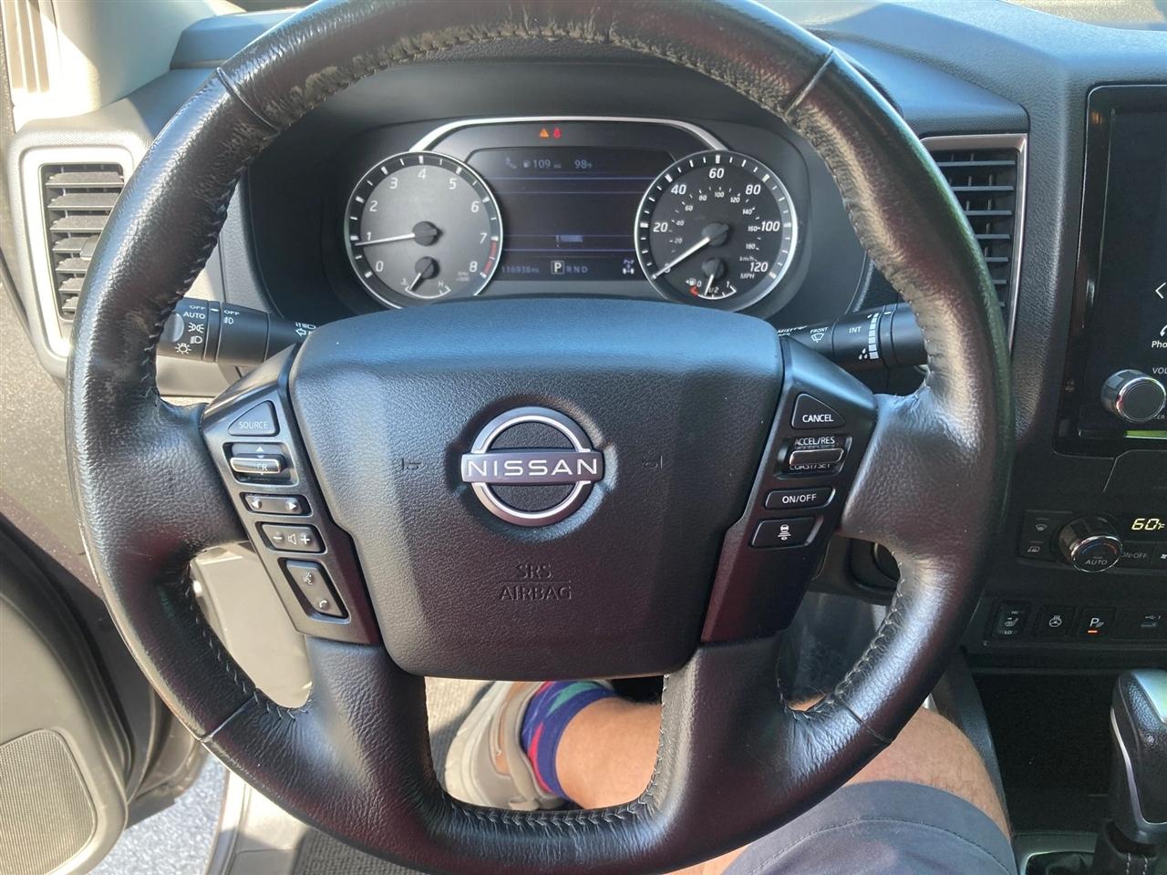 Nissan Frontier SV Crew Cab 4WD 2022