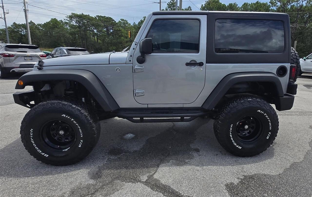 Jeep Wrangler Sport 4WD 2016
