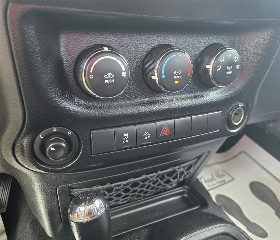 Jeep Wrangler Sport 4WD 2016