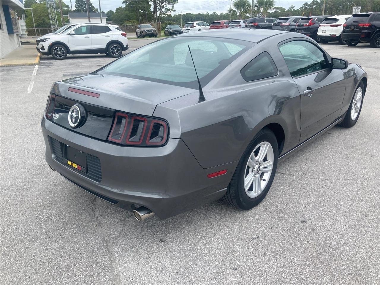 Ford Mustang V6 Coupe 2014