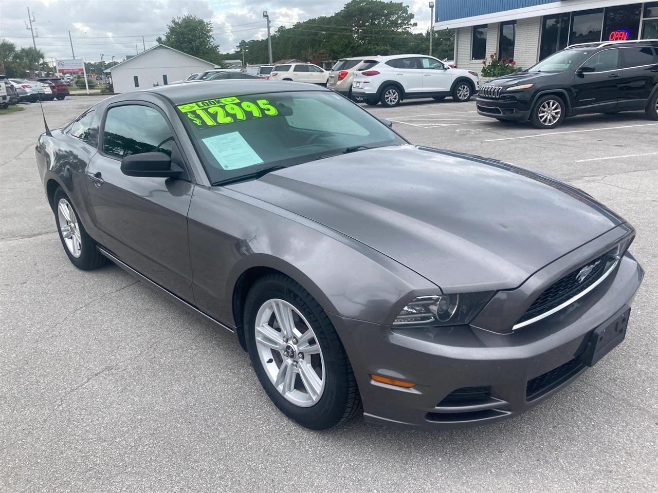 Ford Mustang V6 Coupe 2014