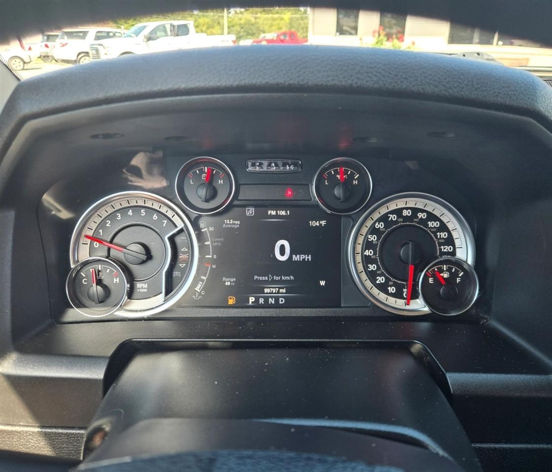 RAM 1500 Classic Tradesman Crew Cab SWB 4WD 2022