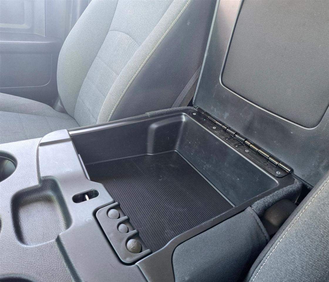 RAM 1500 Classic Tradesman Crew Cab SWB 4WD 2022