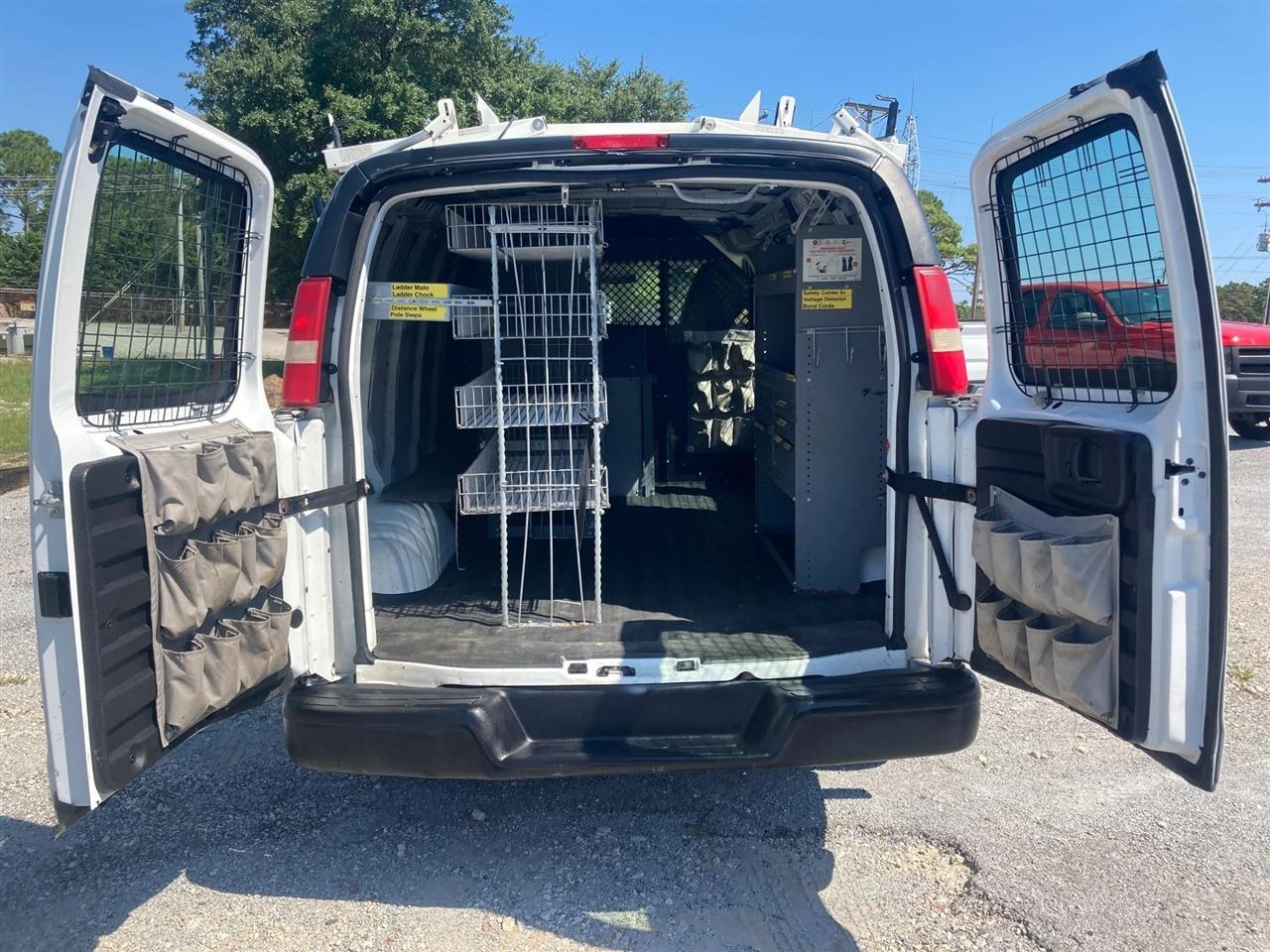 Chevrolet Express 2500 Cargo 2011