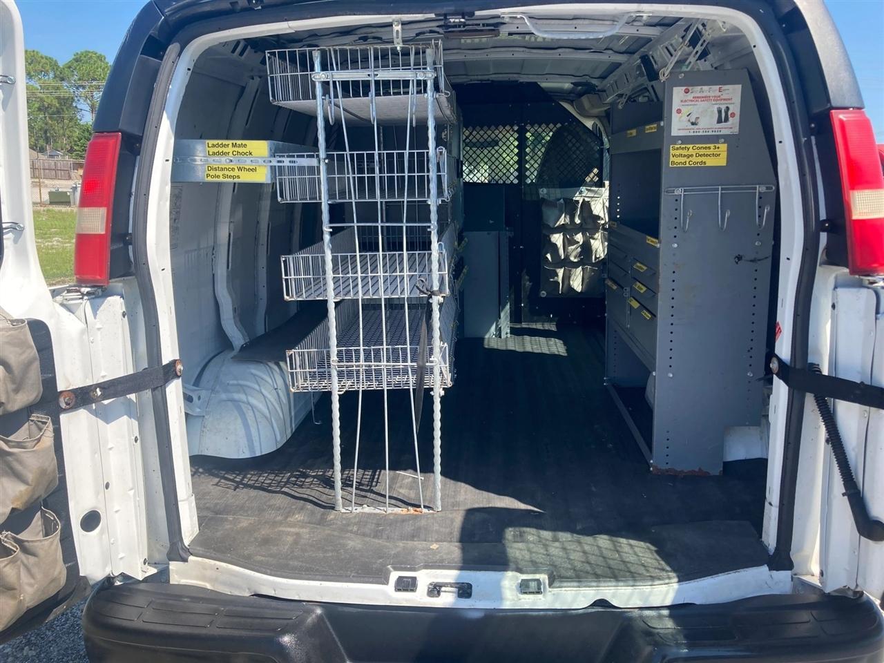 Chevrolet Express 2500 Cargo 2011