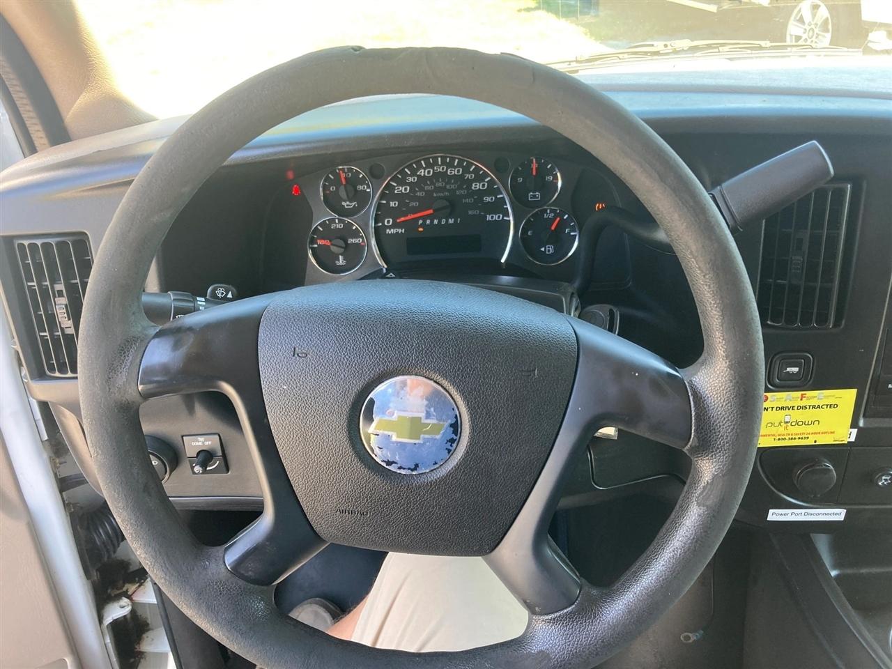 Chevrolet Express 2500 Cargo 2011