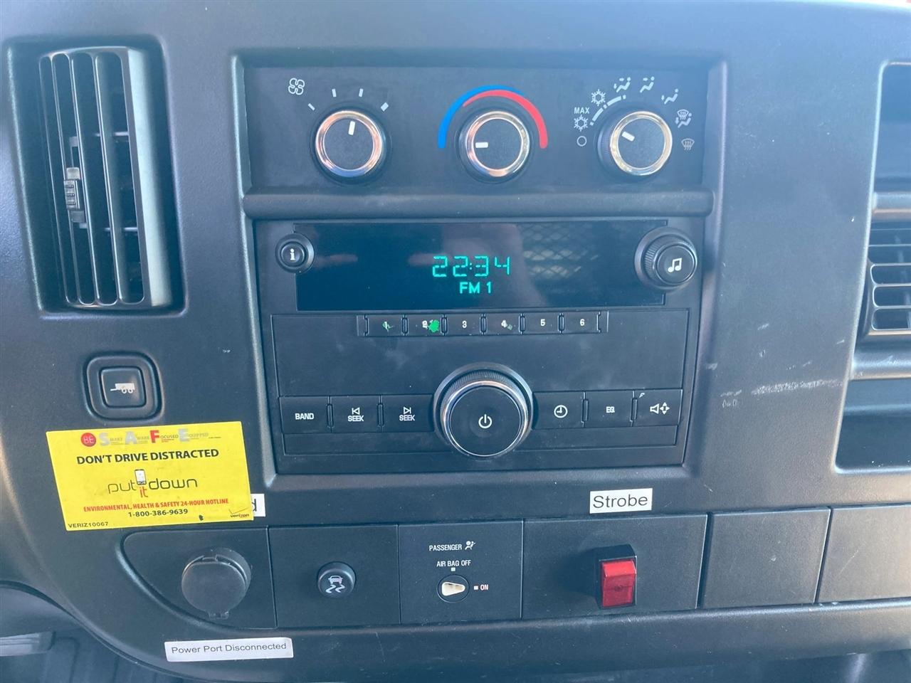 Chevrolet Express 2500 Cargo 2011