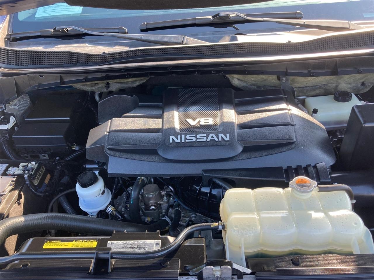 Nissan Titan XD SV Crew Cab 4WD 2018