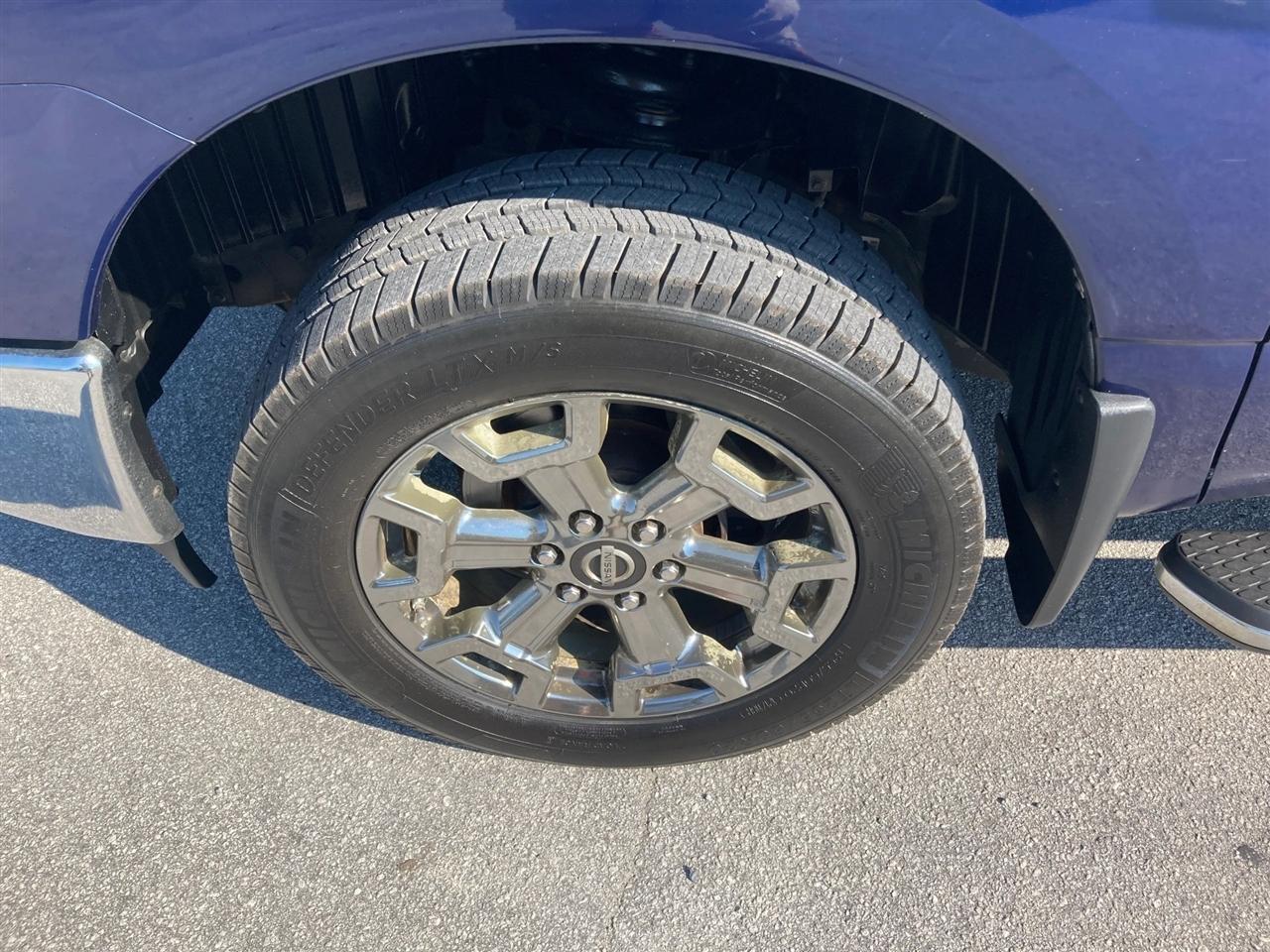 Nissan Titan XD SV Crew Cab 4WD 2018