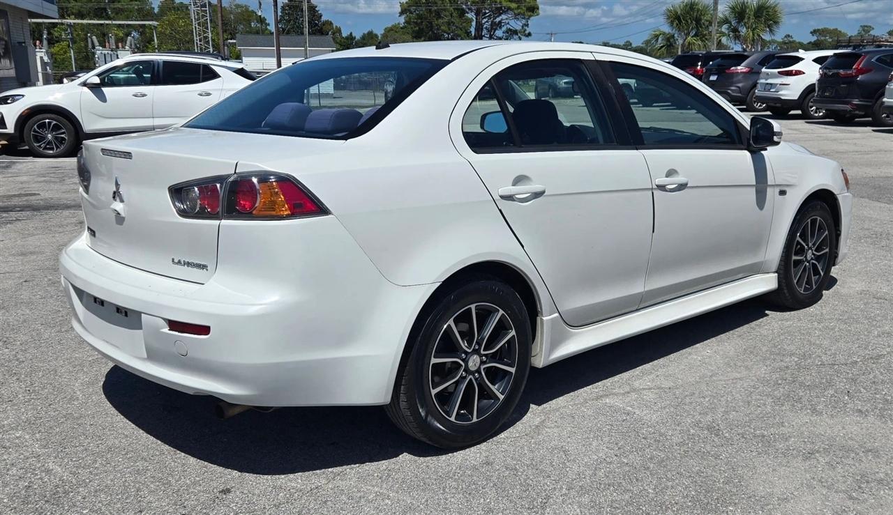 Mitsubishi Lancer ES 5M 2017