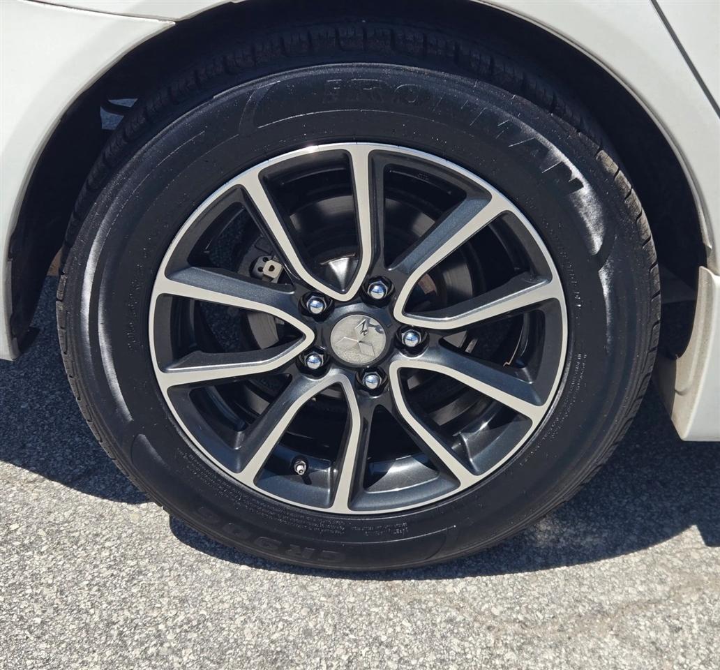 Mitsubishi Lancer ES 5M 2017