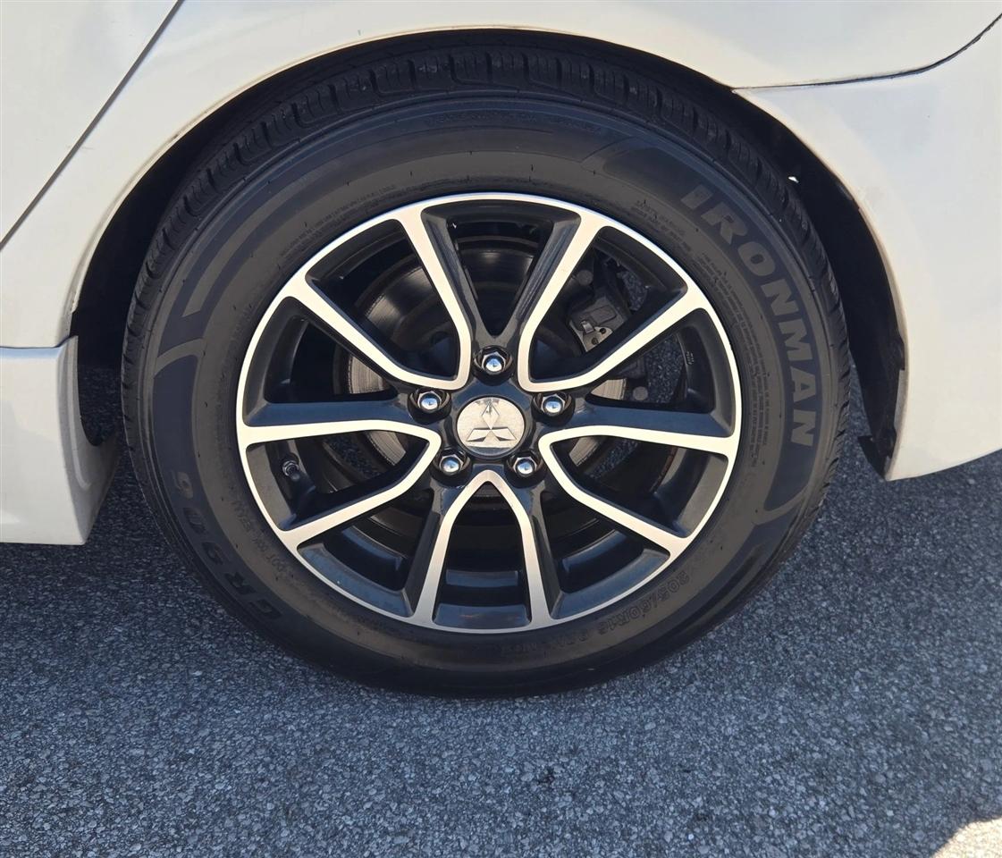 Mitsubishi Lancer ES 5M 2017