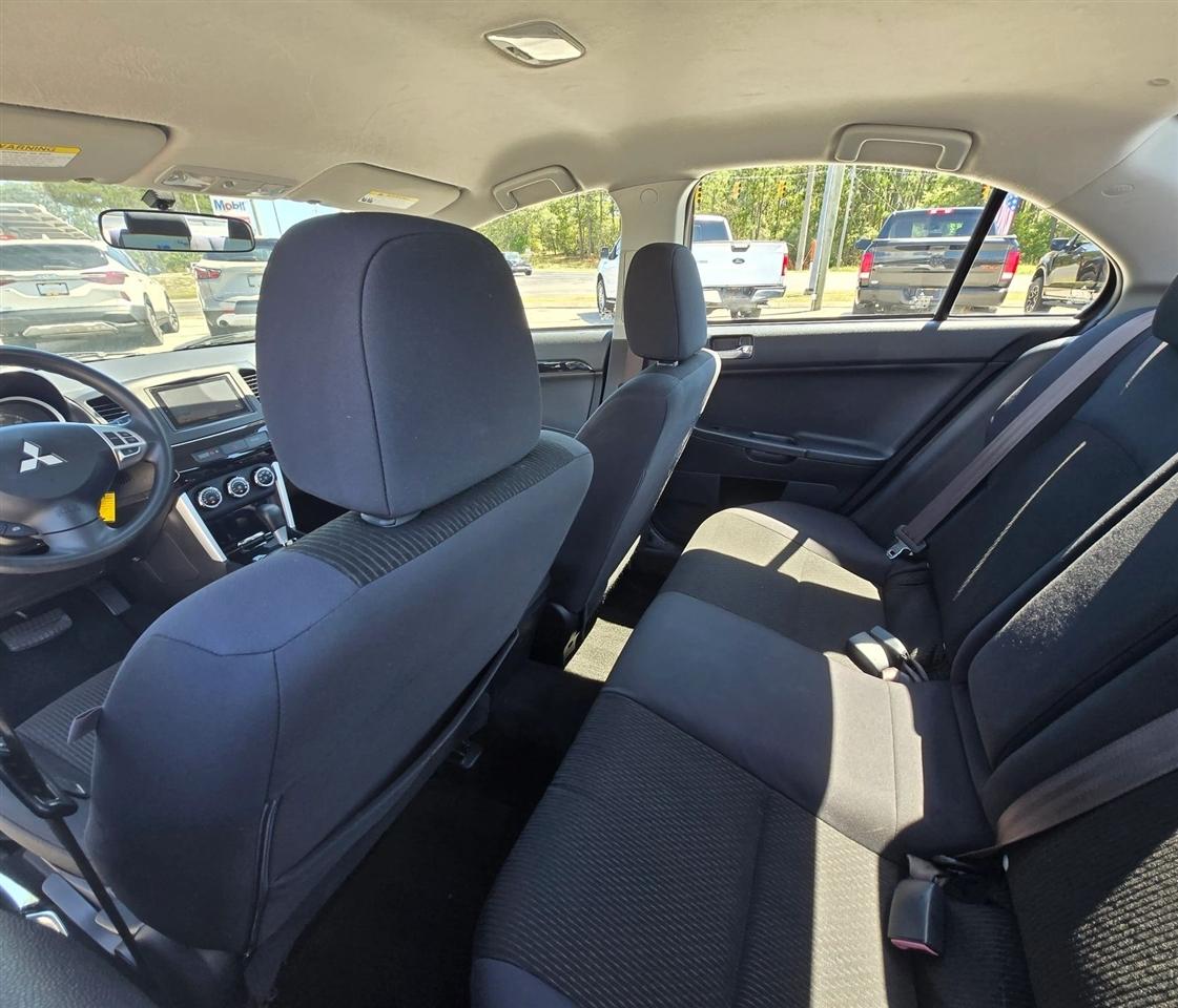 Mitsubishi Lancer ES 5M 2017