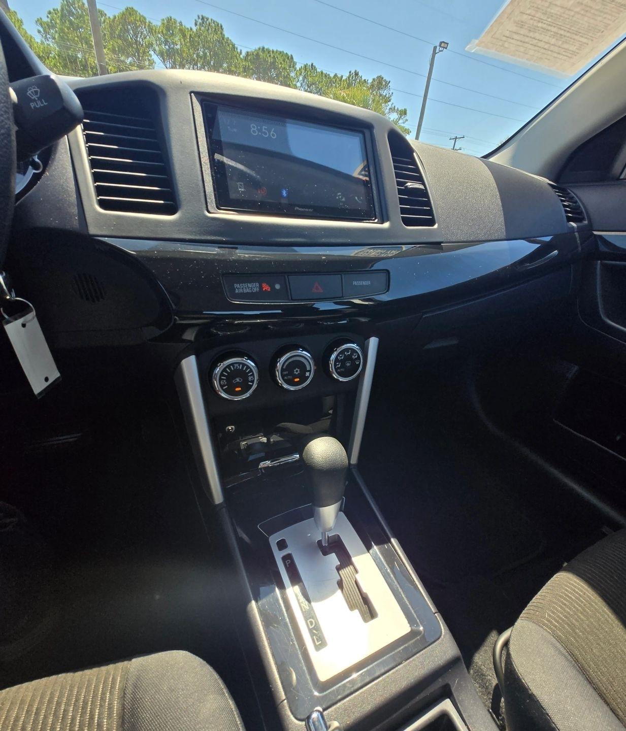 Mitsubishi Lancer ES 5M 2017