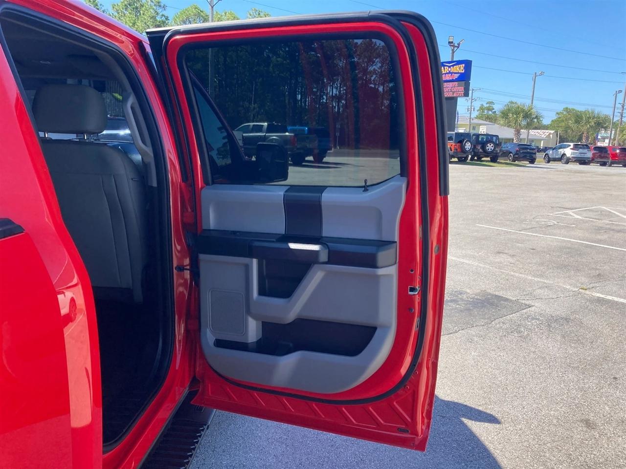 Ford F-150 XL SuperCrew 5.5-ft. Bed 4WD 2018