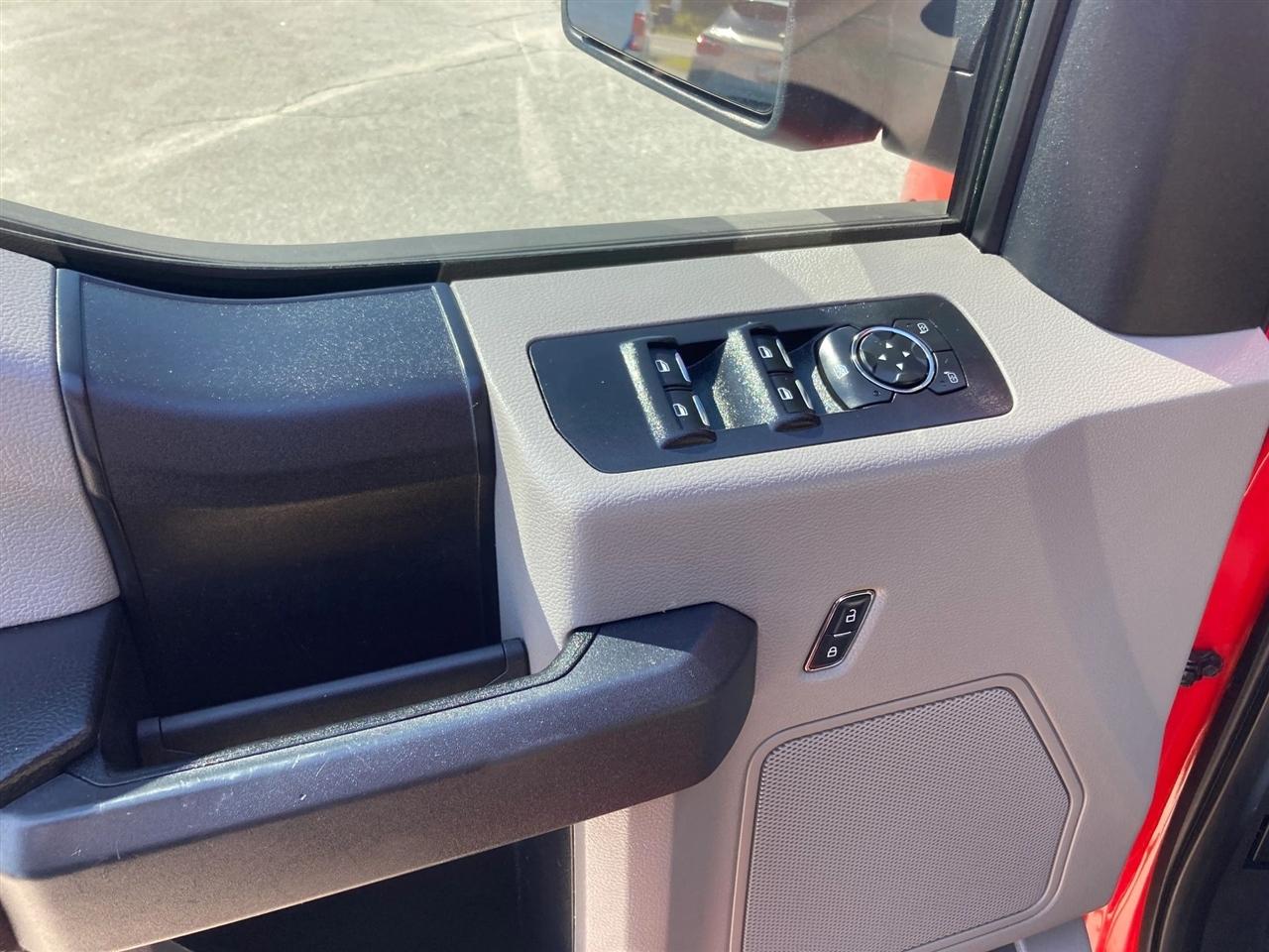 Ford F-150 XL SuperCrew 5.5-ft. Bed 4WD 2018