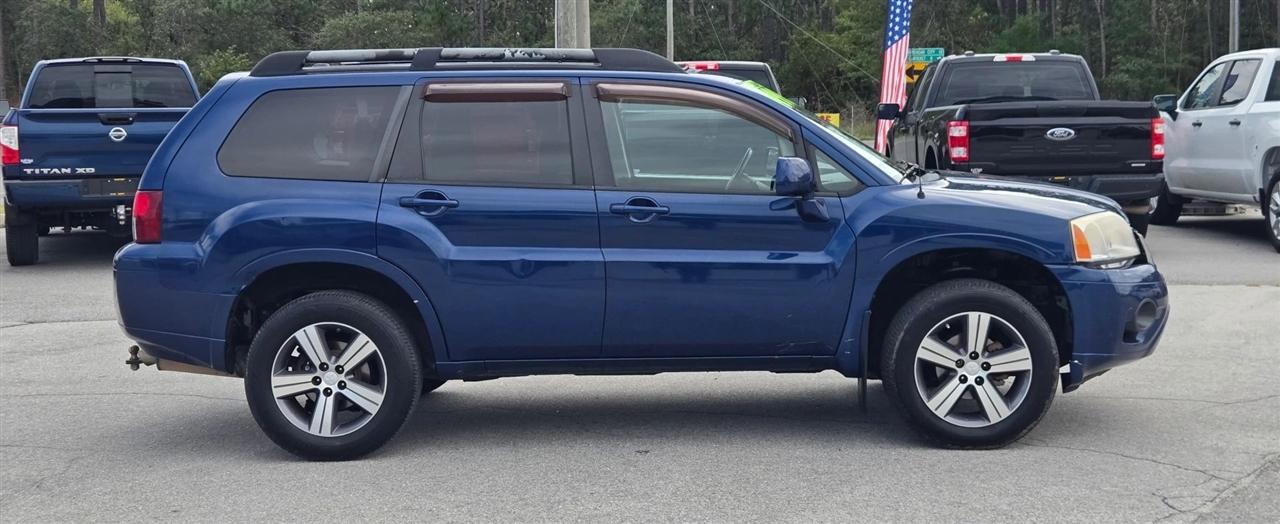 Mitsubishi Endeavor SE AWD 2010