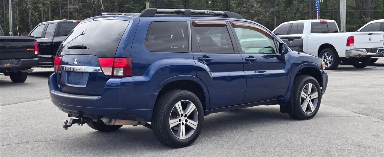 Mitsubishi Endeavor SE AWD 2010