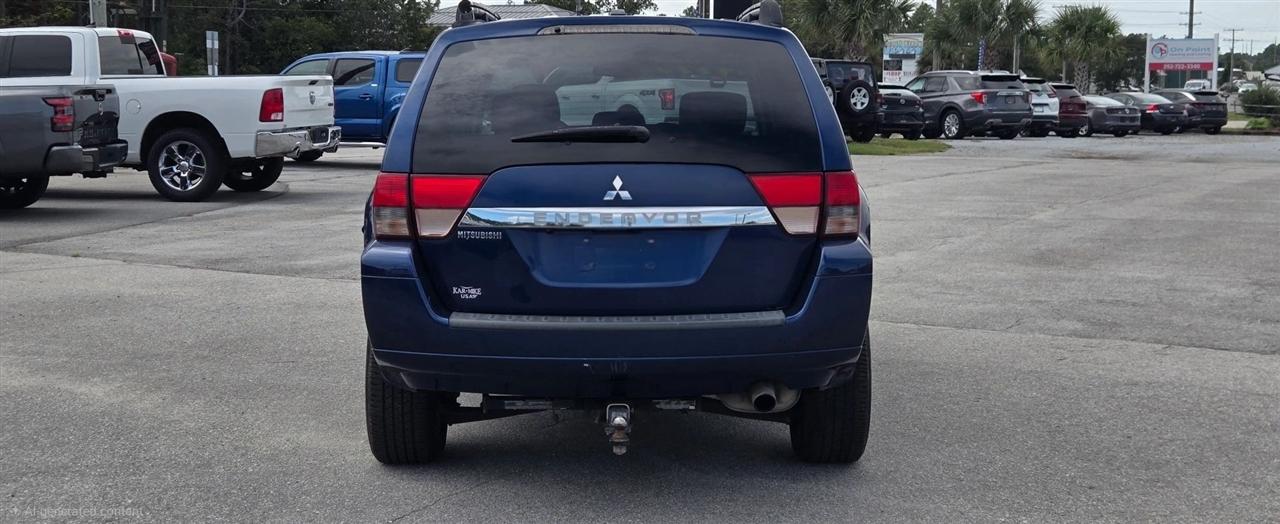 Mitsubishi Endeavor SE AWD 2010