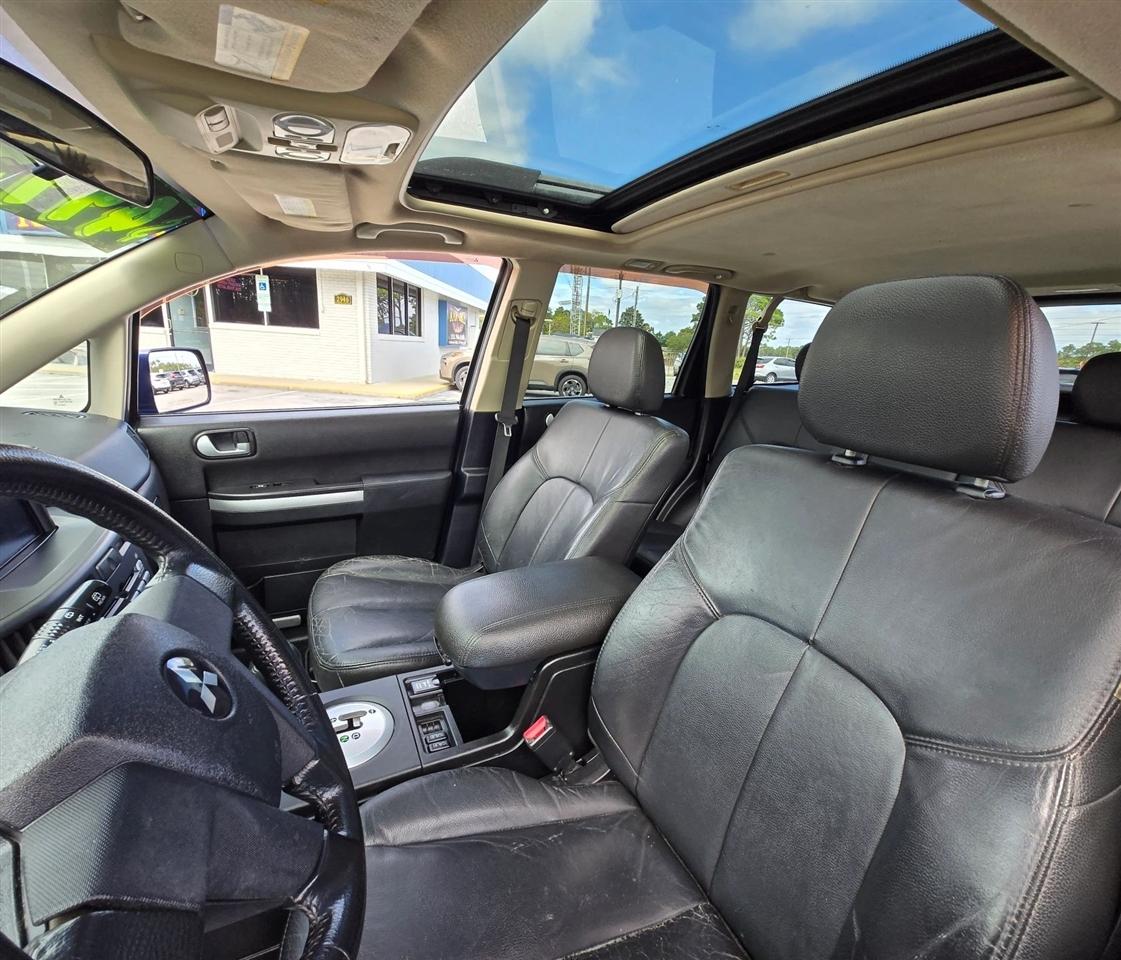 Mitsubishi Endeavor SE AWD 2010