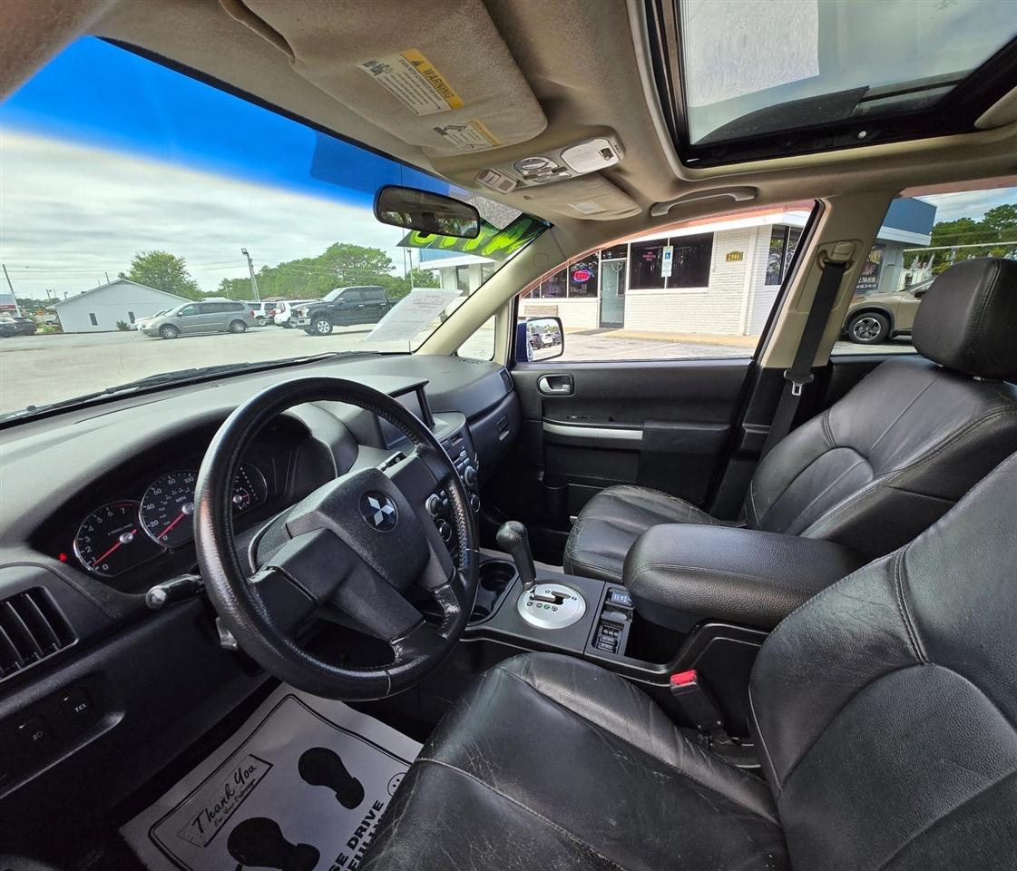 Mitsubishi Endeavor SE AWD 2010
