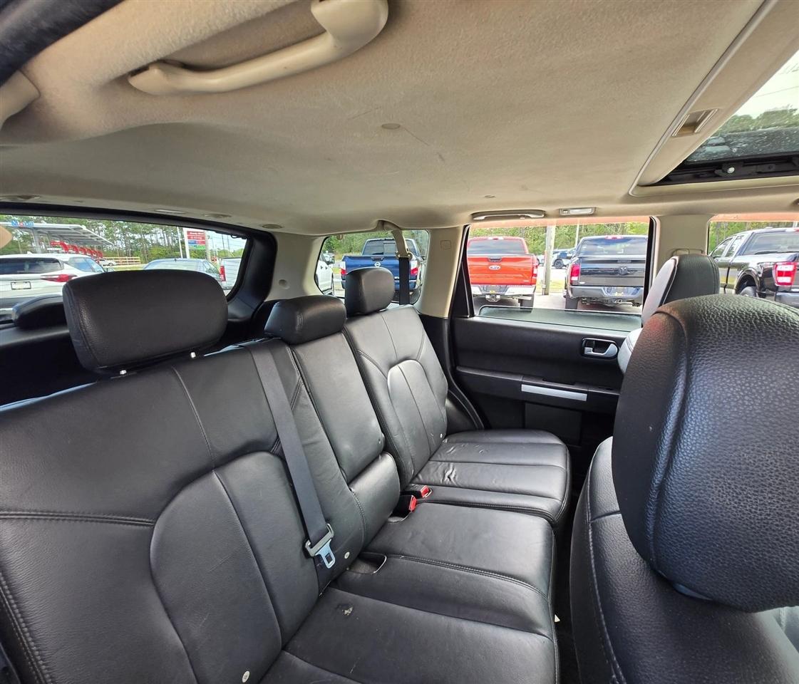 Mitsubishi Endeavor SE AWD 2010