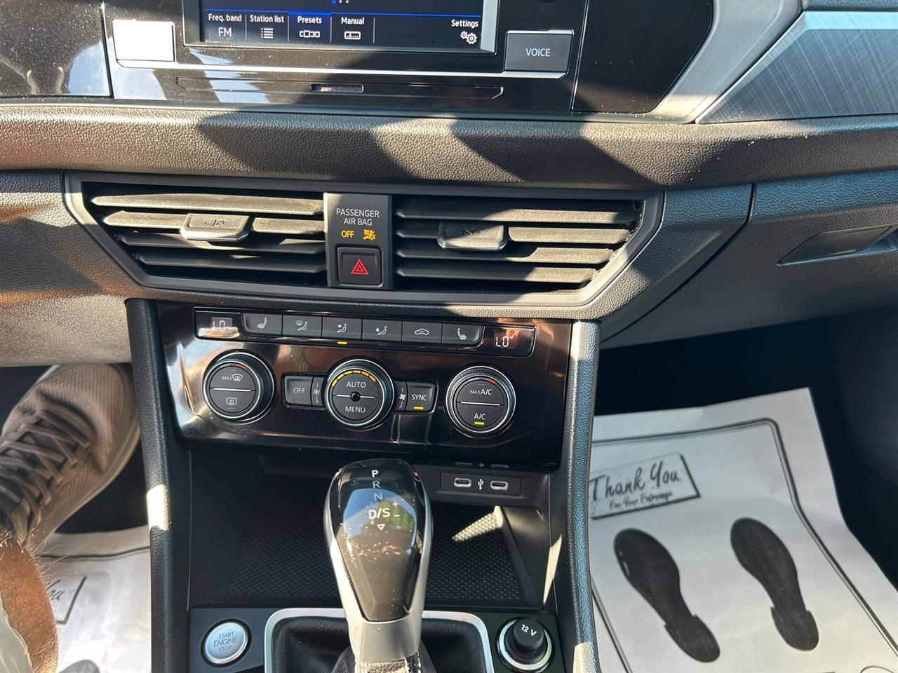 Volkswagen Jetta SE 2024