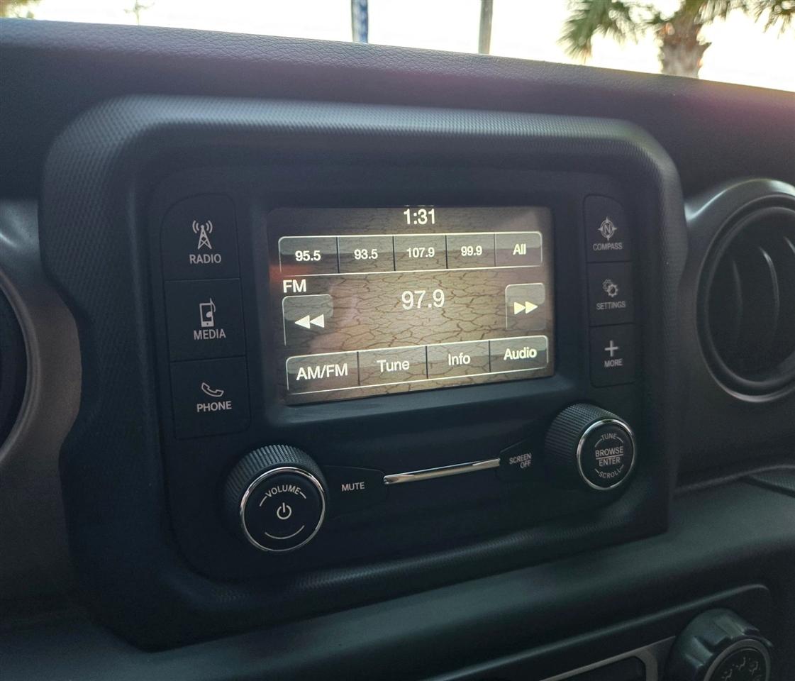 Jeep Wrangler Sport 4WD 2018