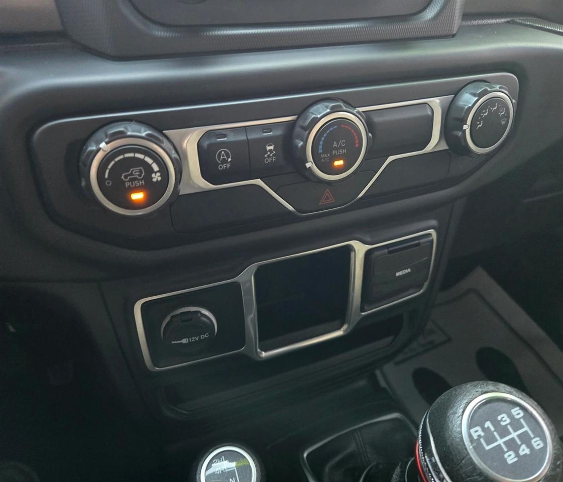 Jeep Wrangler Sport 4WD 2018