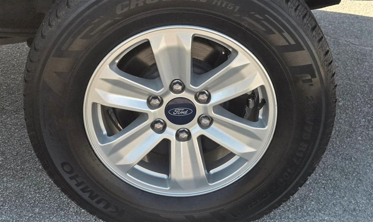 Ford F-150 XL SuperCrew 5.5-ft. Bed 4WD 2015