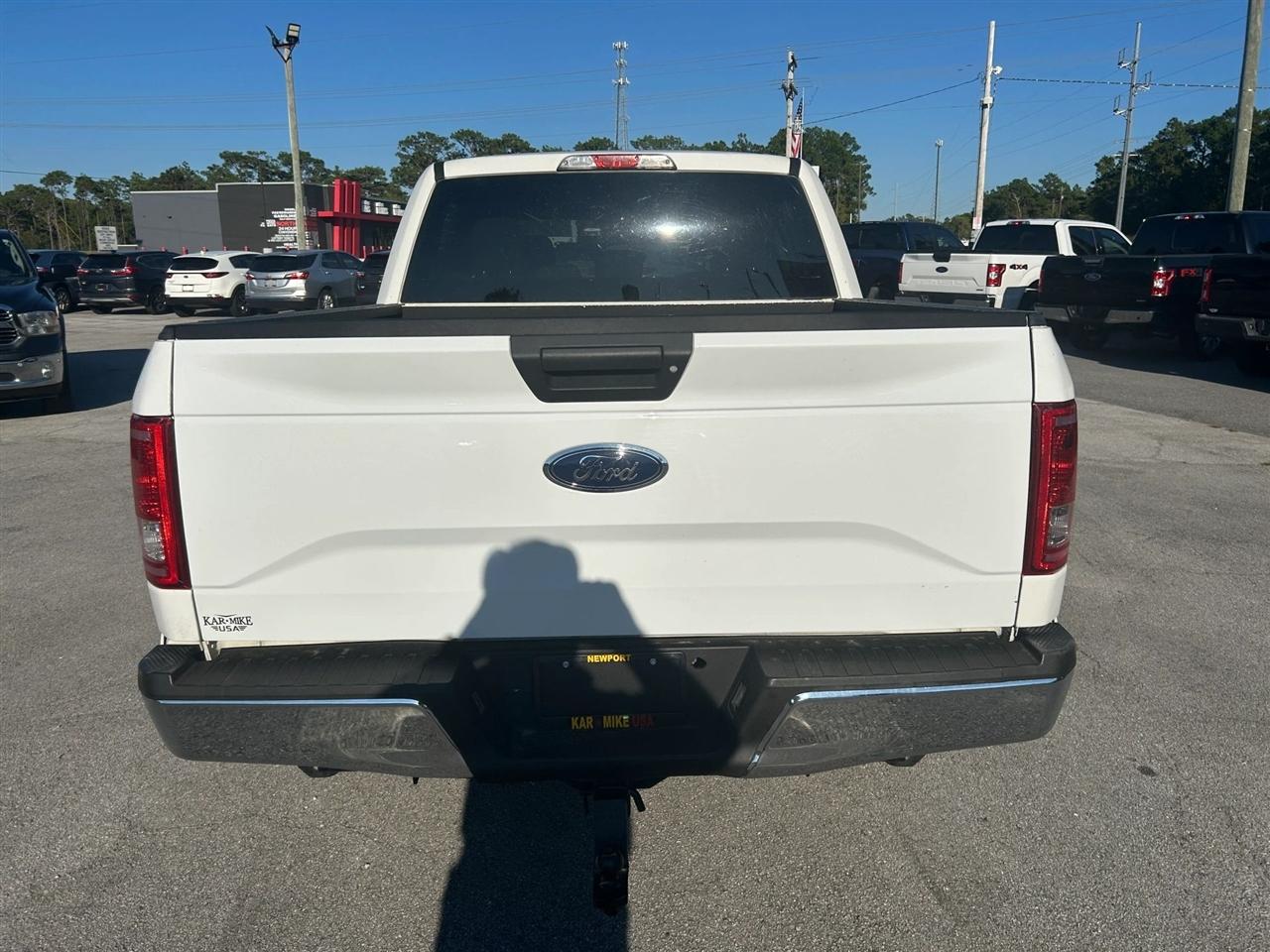 Ford F-150 XL SuperCrew 5.5-ft. Bed 4WD 2015