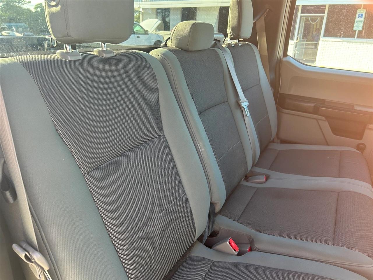 Ford F-150 XL SuperCrew 5.5-ft. Bed 4WD 2015