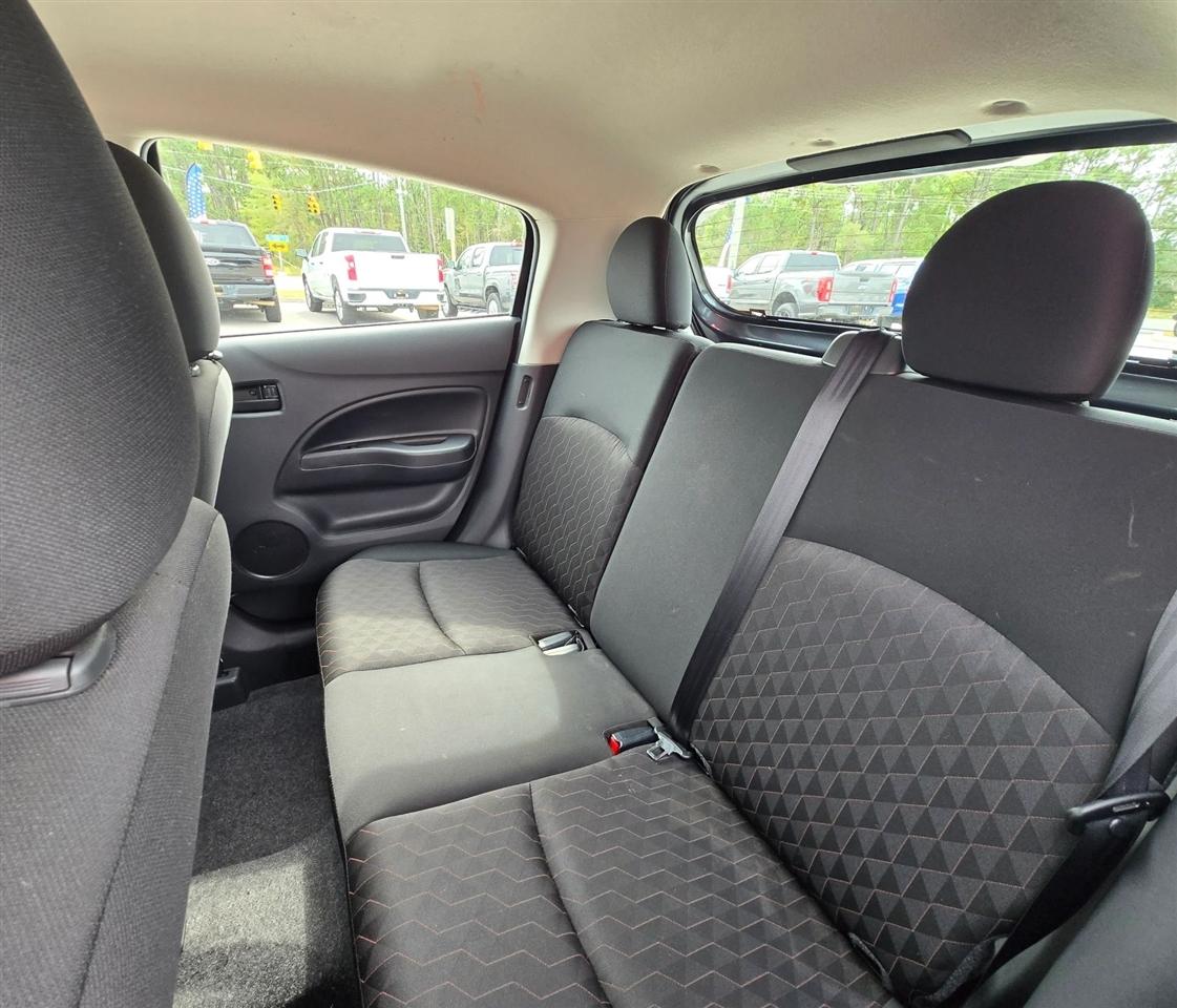 Mitsubishi Mirage ES 5M 2024