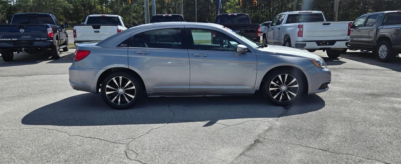 Chrysler 200 Limited 2013