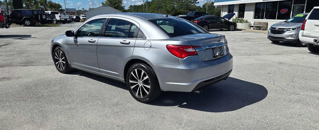 Chrysler 200 Limited 2013