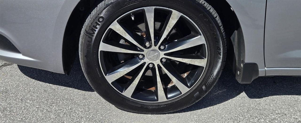 Chrysler 200 Limited 2013