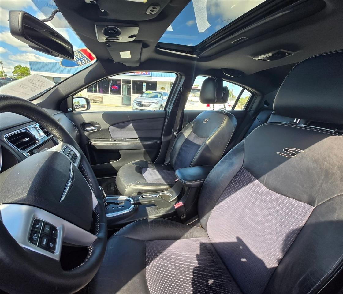 Chrysler 200 Limited 2013