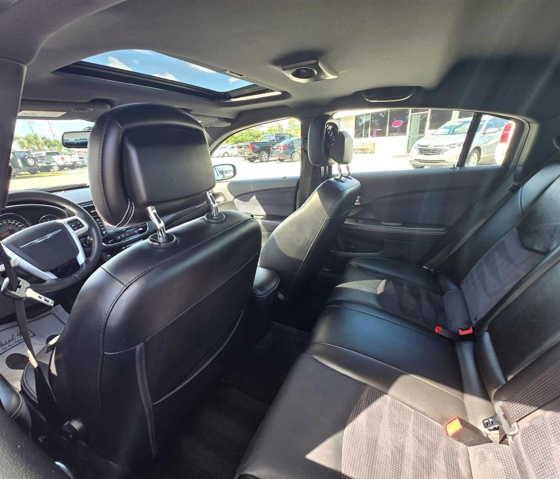 Chrysler 200 Limited 2013