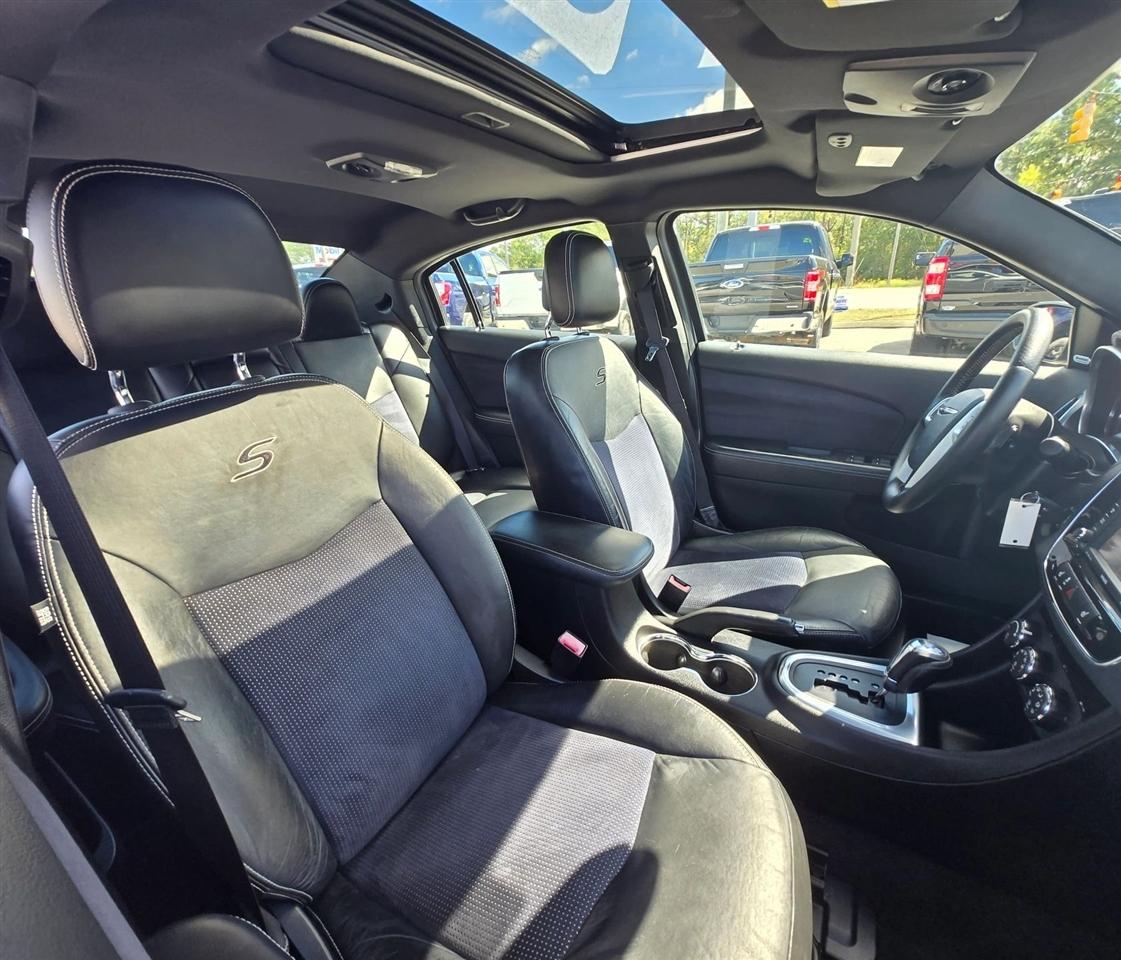 Chrysler 200 Limited 2013