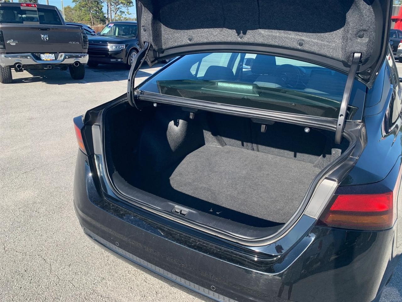 Nissan Altima 2.5 SV 2024