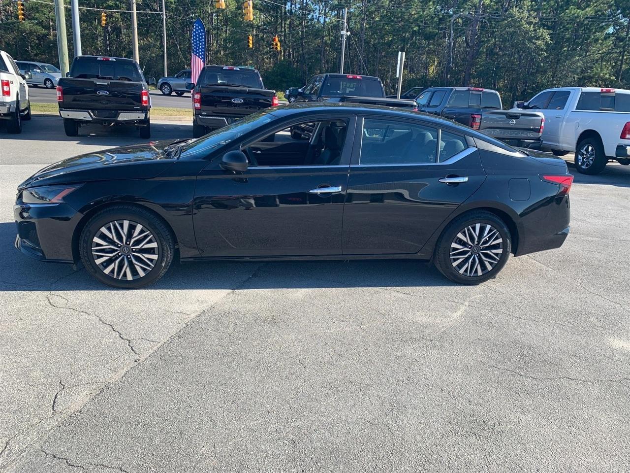 Nissan Altima 2.5 SV 2024